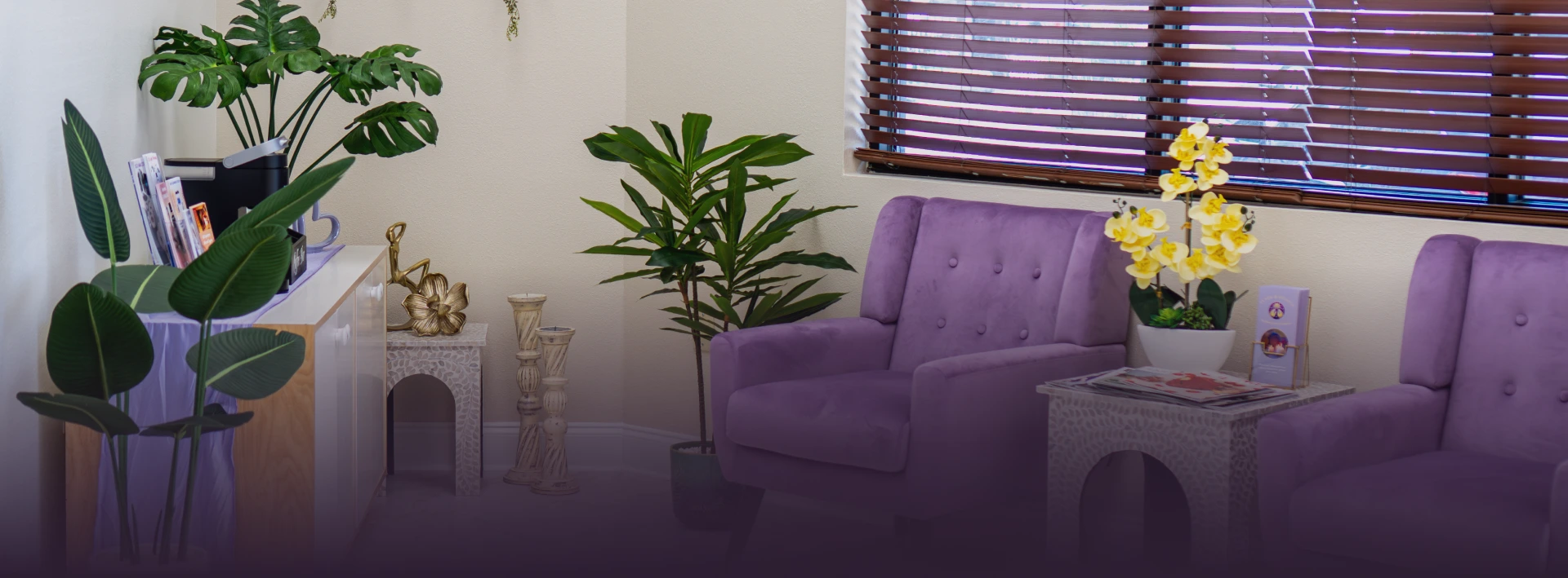 Waiting room at Inner Radiance in Bartonville